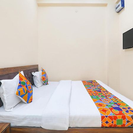 Fabhotel Rk Palace Ayodhya Exterior photo