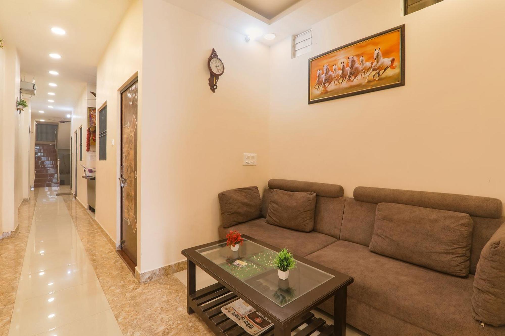 Fabhotel Rk Palace Ayodhya Exterior photo