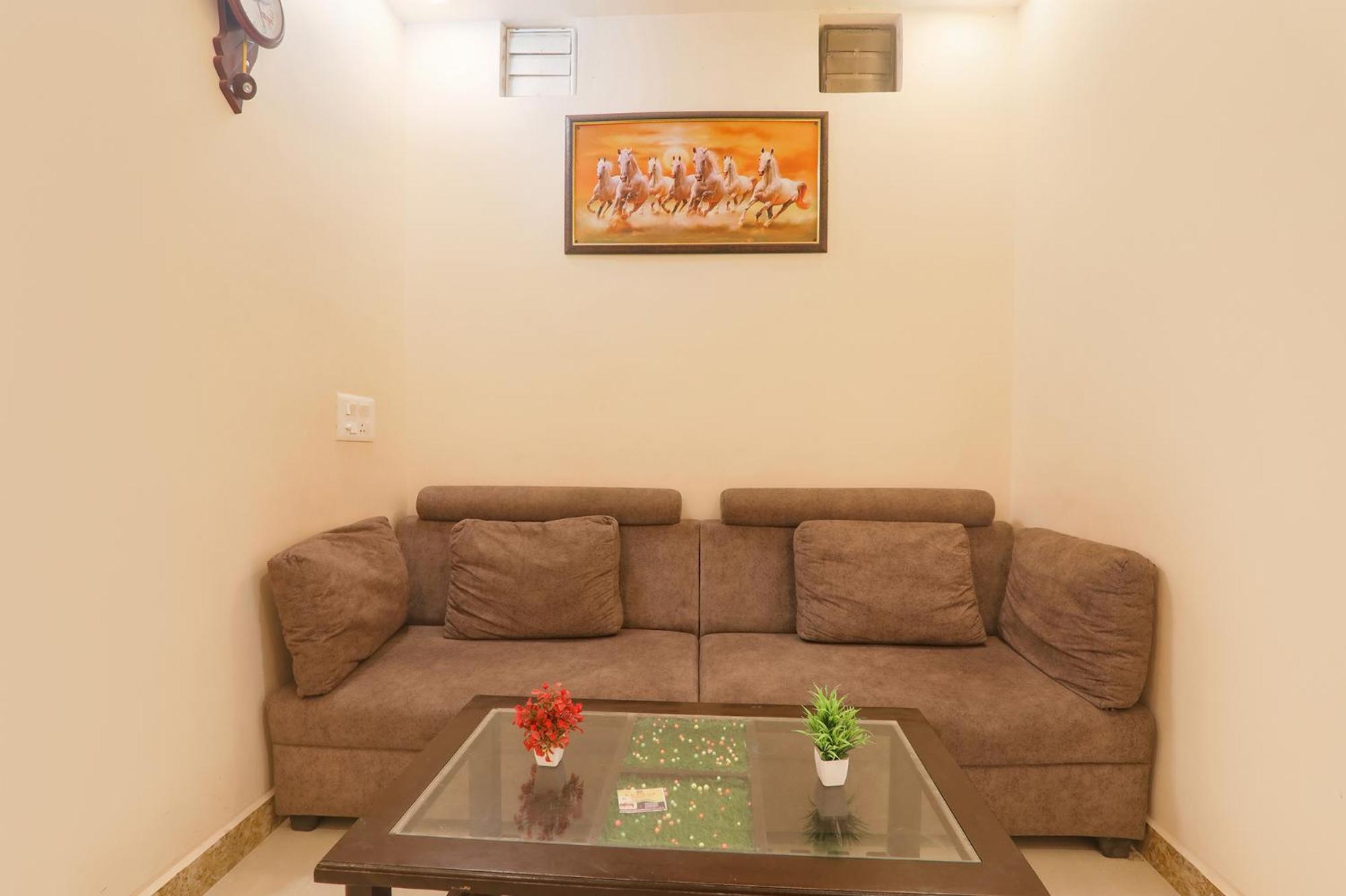 Fabhotel Rk Palace Ayodhya Exterior photo
